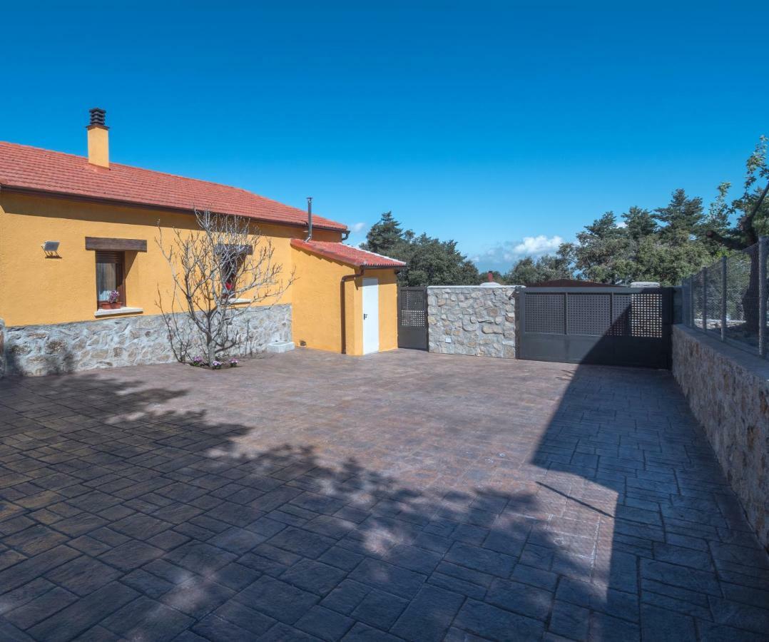 Casa Cantera Del Berrocal Ortigosa del Monte Eksteriør bilde